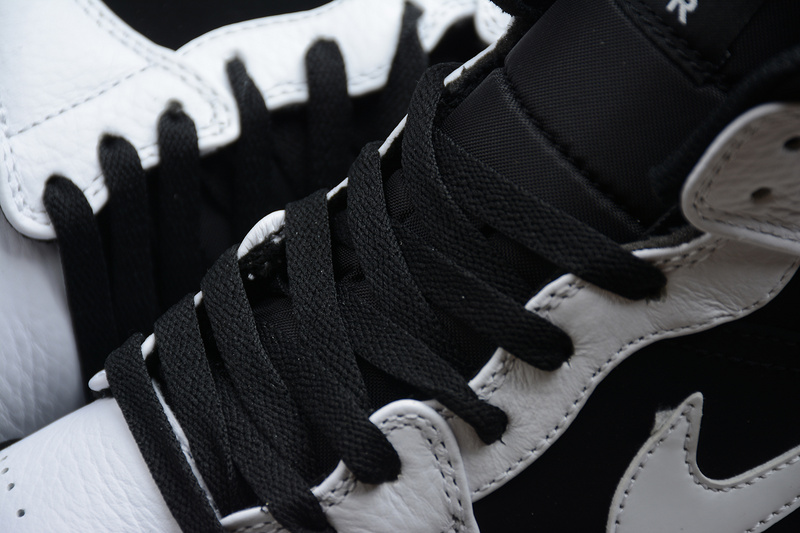 Jordan 1 Mid White Black 554725-113