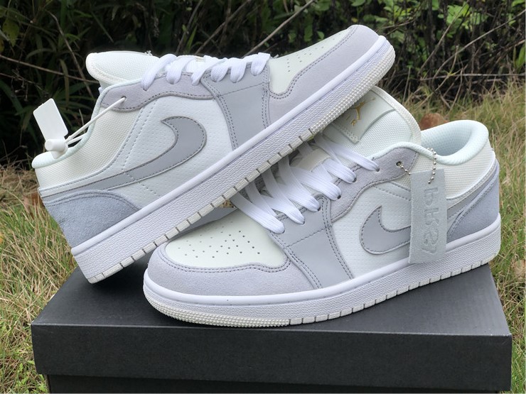 Jordan 1 Low Paris CV3043-100