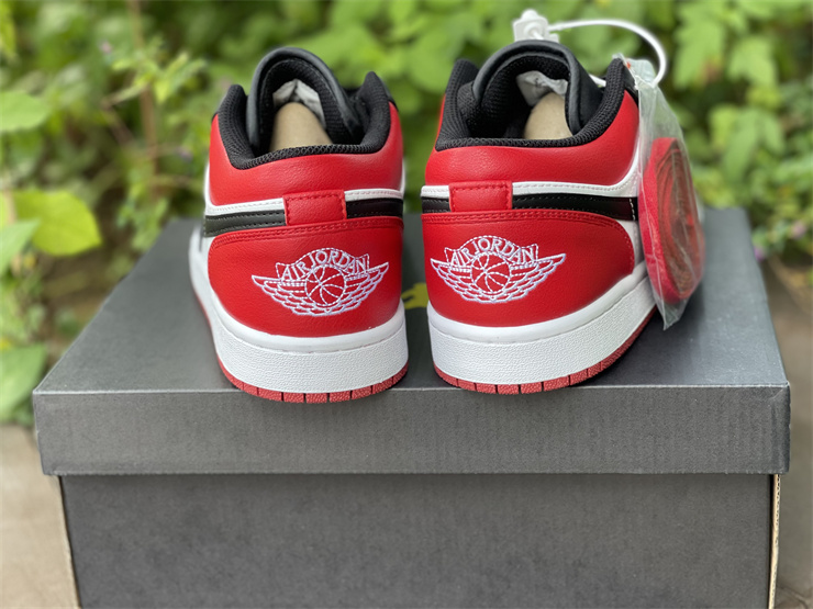 Jordan 1 Low Bred Toe 553558-612