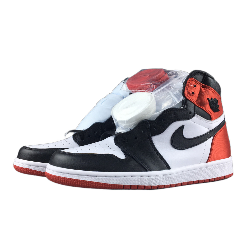 Nike Air Jordan 1 Retro High Satin Black Toe (W) CD0461-016