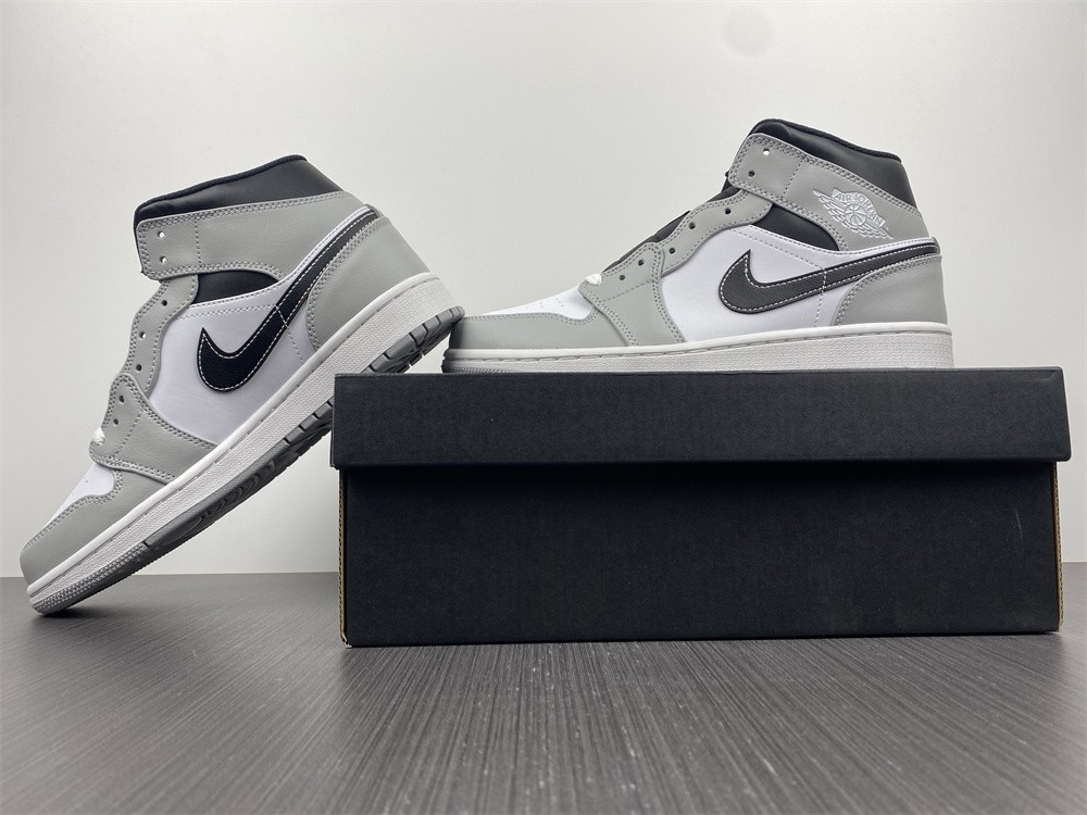 Jordan 1 Mid Light Smoke Grey Anthracite 554724-078