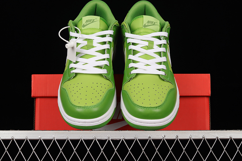 Nike Dunk Low Chlorophyll DJ6188-300