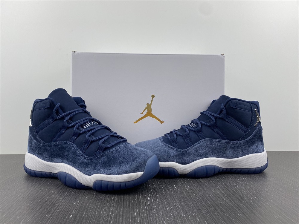 Jordan 11 Retro Midnight Navy (W) AR0715-441
