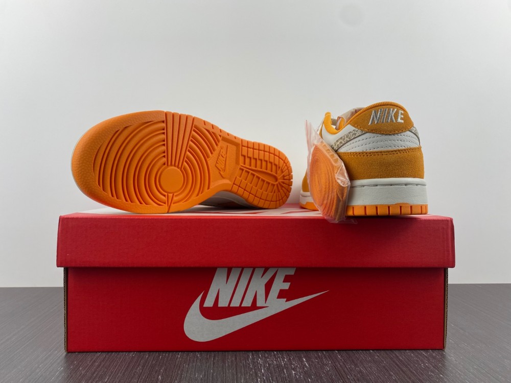 Nike Dunk Low AS Safari Swoosh Kumquat  DR0156-800