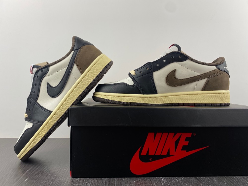 Air Jordan Low OG TRAVIS SCOTT CQ4277-105
