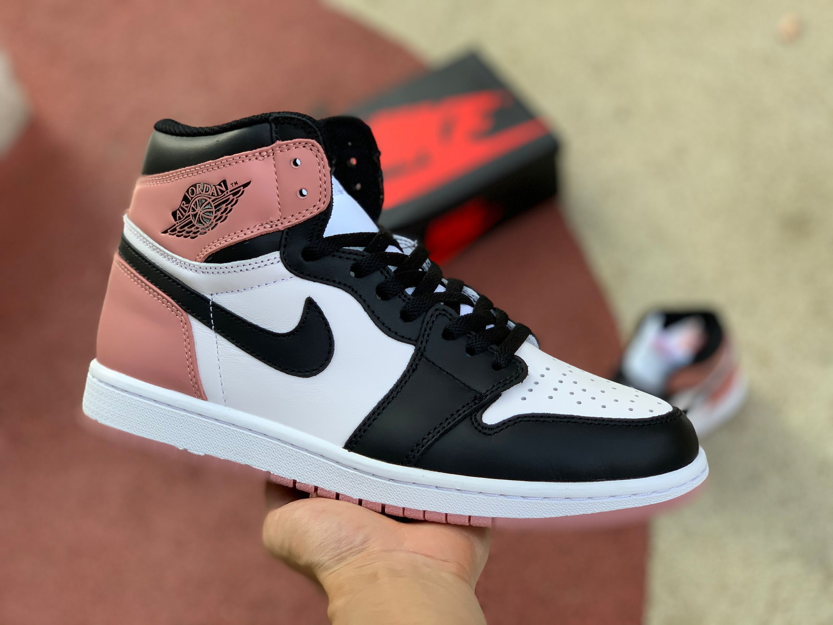 Jordan 1 Retro High Rust Pink 861428-101