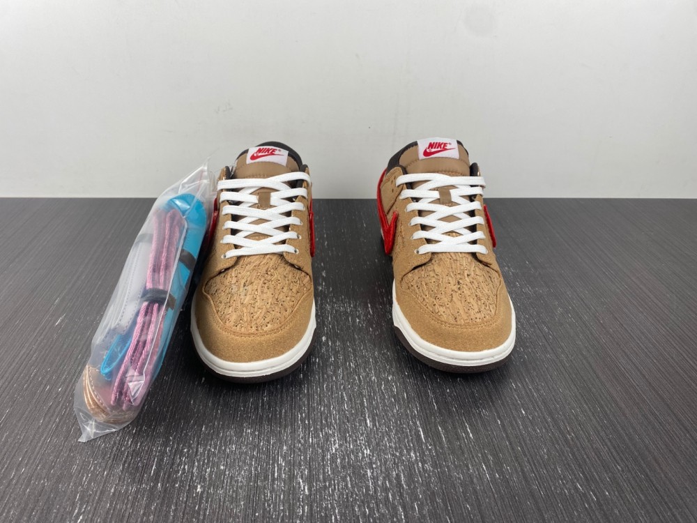CLOT x Dunk Low SP Cork FN0317-121