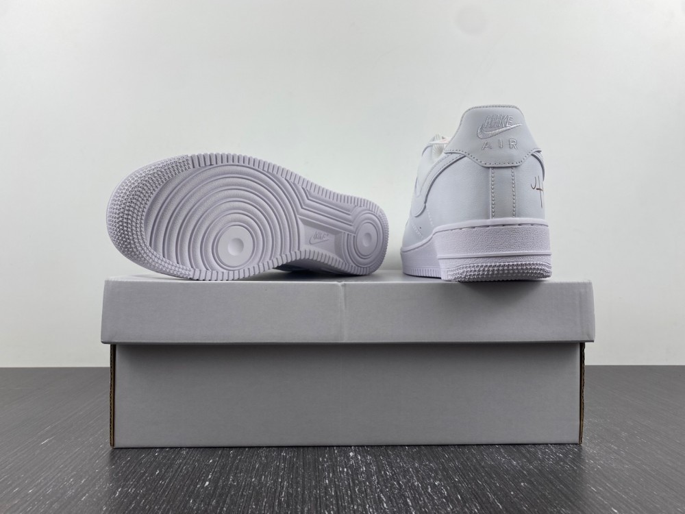Travis Scott x Nike Air Force 1 07 Triple White CW2288-111