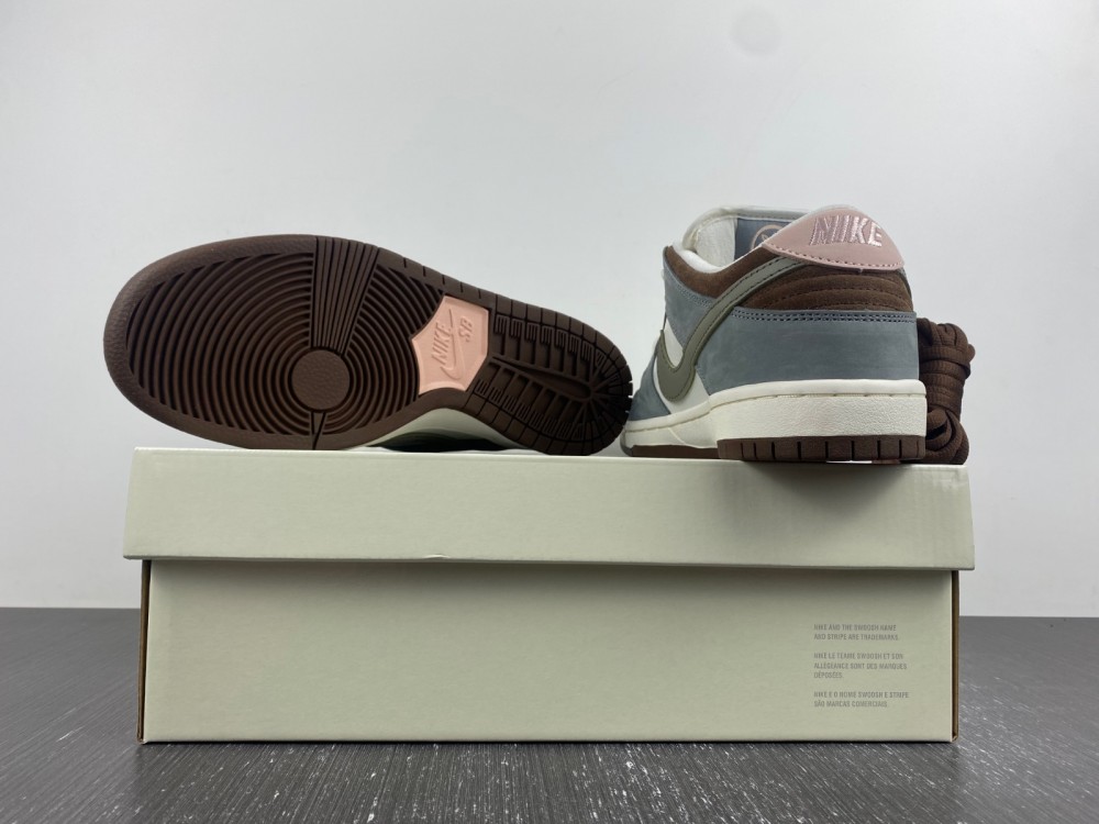 Yuto Horigome x Nike Dunk Low SB FQ1180-001