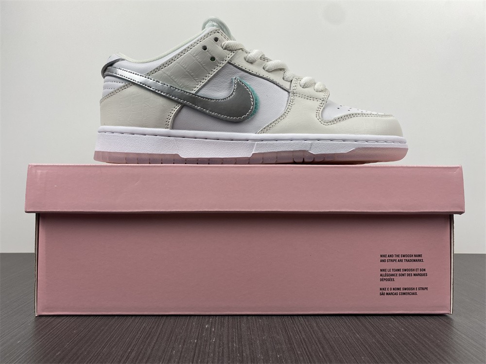 Nike Dunk Low PRO OG SB BV1310-100
