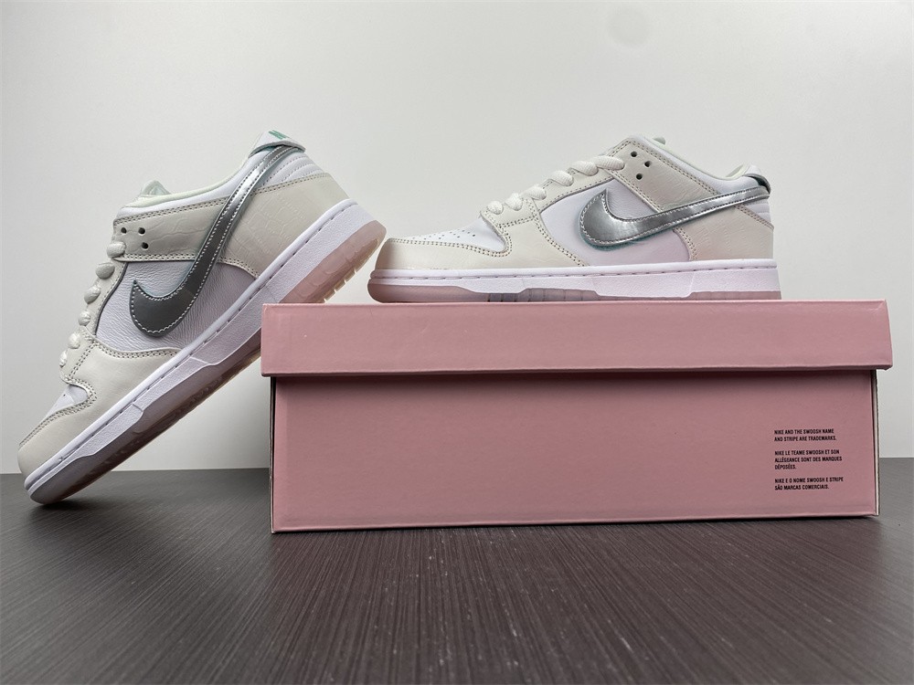 Nike Dunk Low PRO OG SB BV1310-100