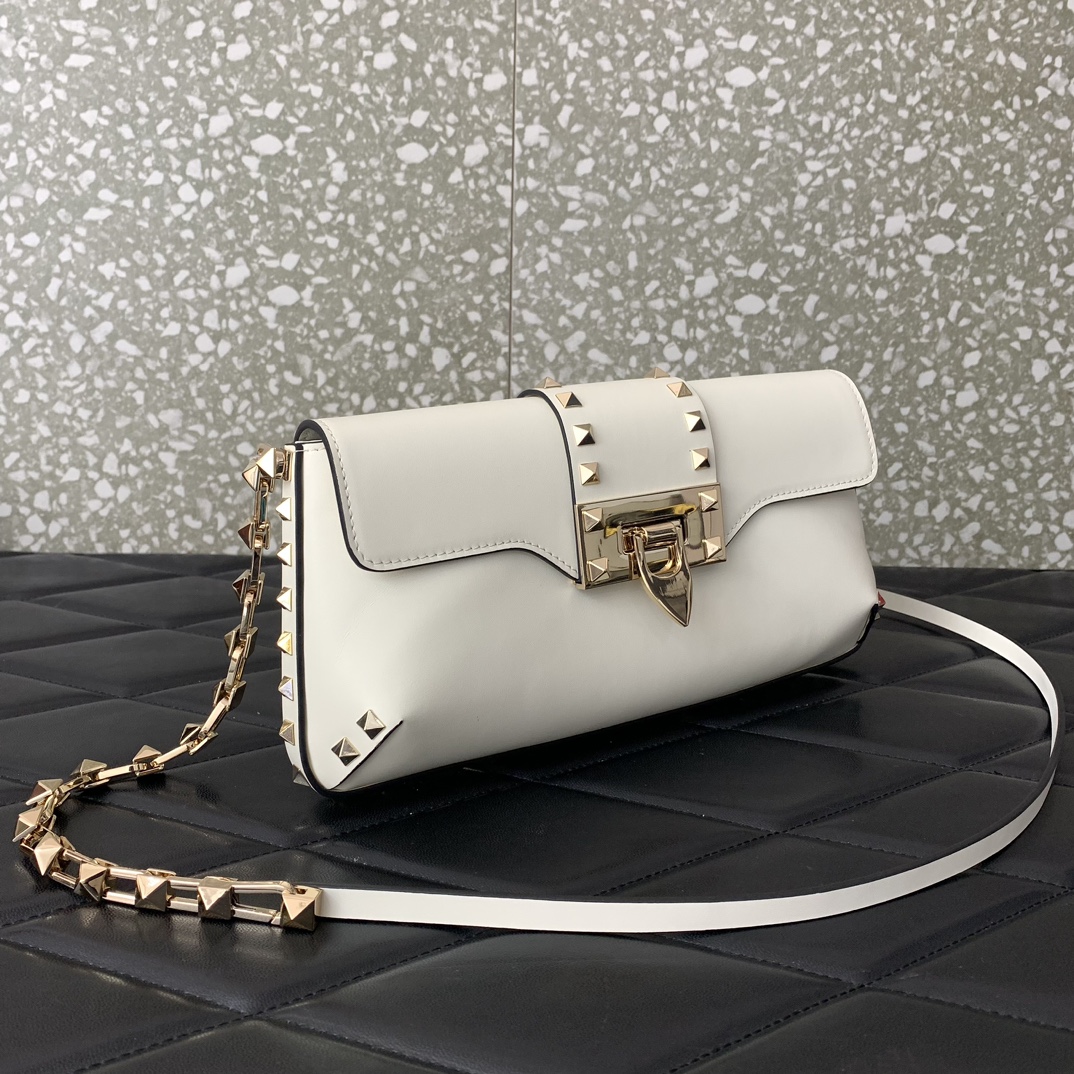 Valentino rockstud bag 26*13*7CM  white 2023111703