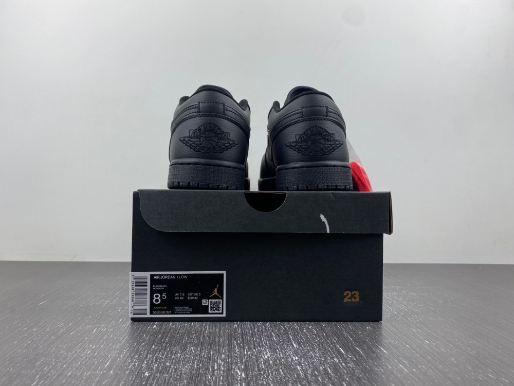 Air Jordan 1 Low Triple Black 553558-091