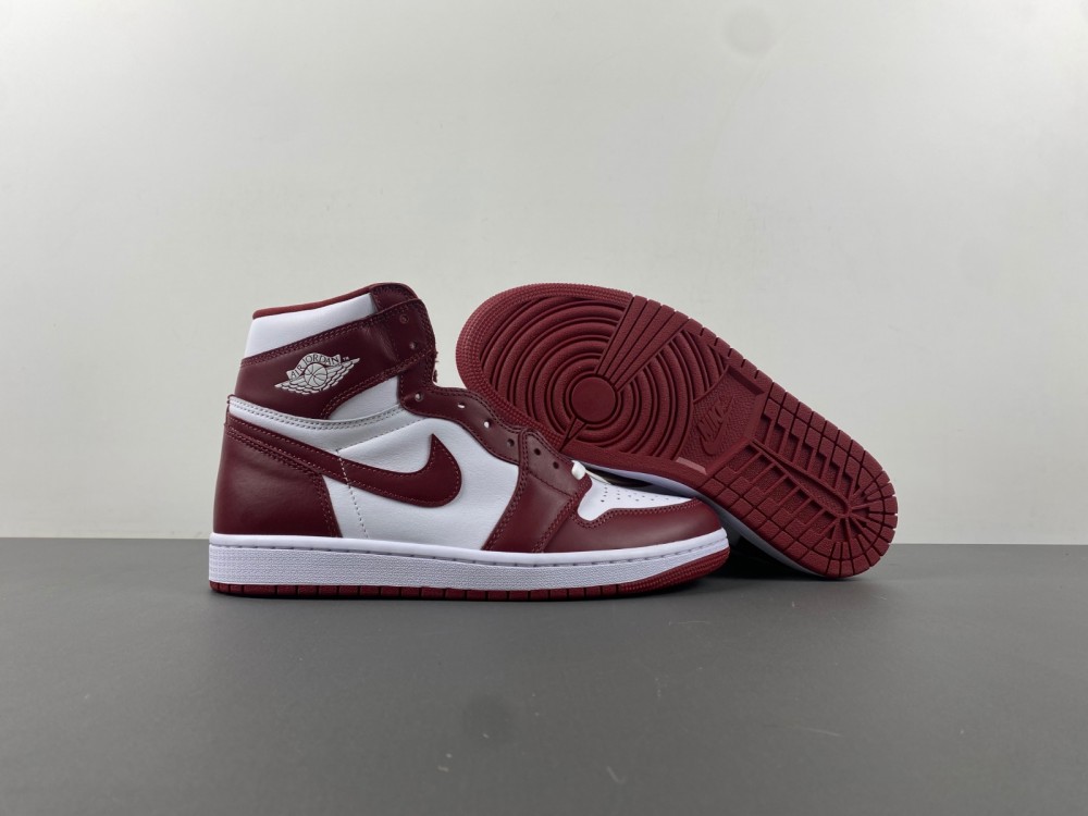 Air Jordan 1 Retro High OG Team Red DZ5485-160