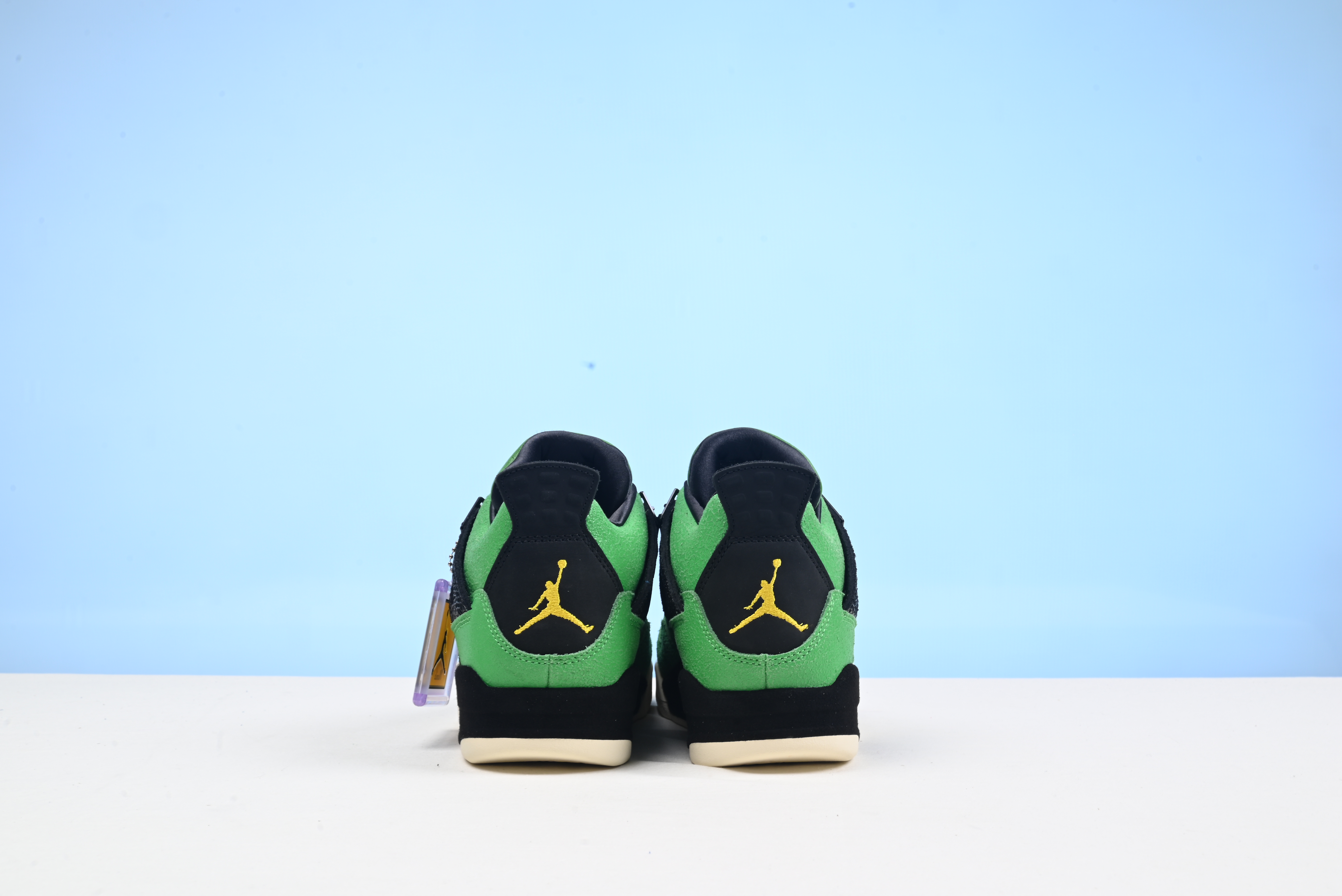 Jordan 4 Retro Manila HO19 MNJDLS 416 LN3 (with special box)