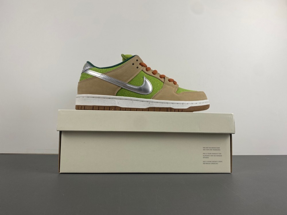 Nike SB Dunk Low Escargot FQ7585-200