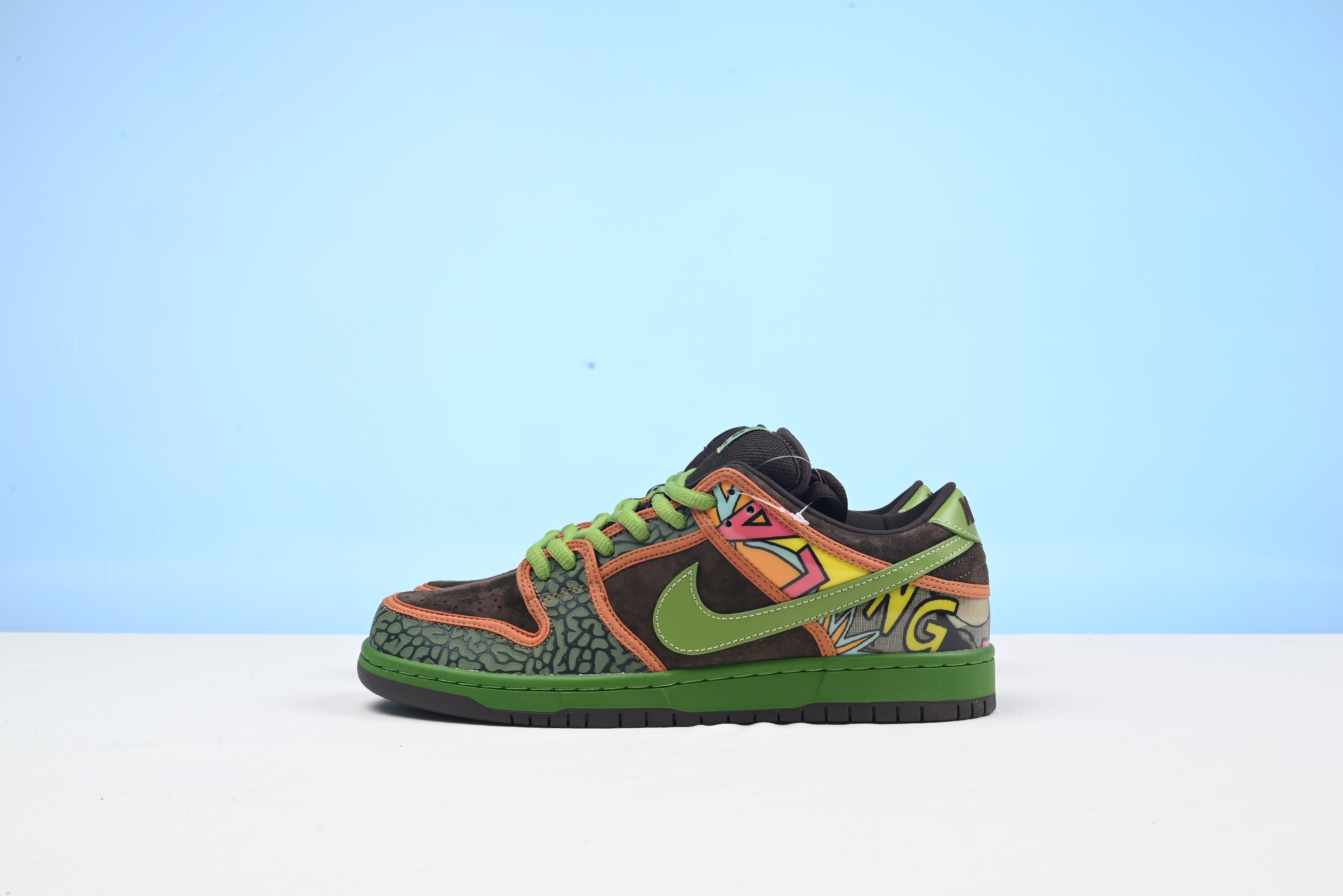 Nike SB Dunk Low De La Soul 789841-332
