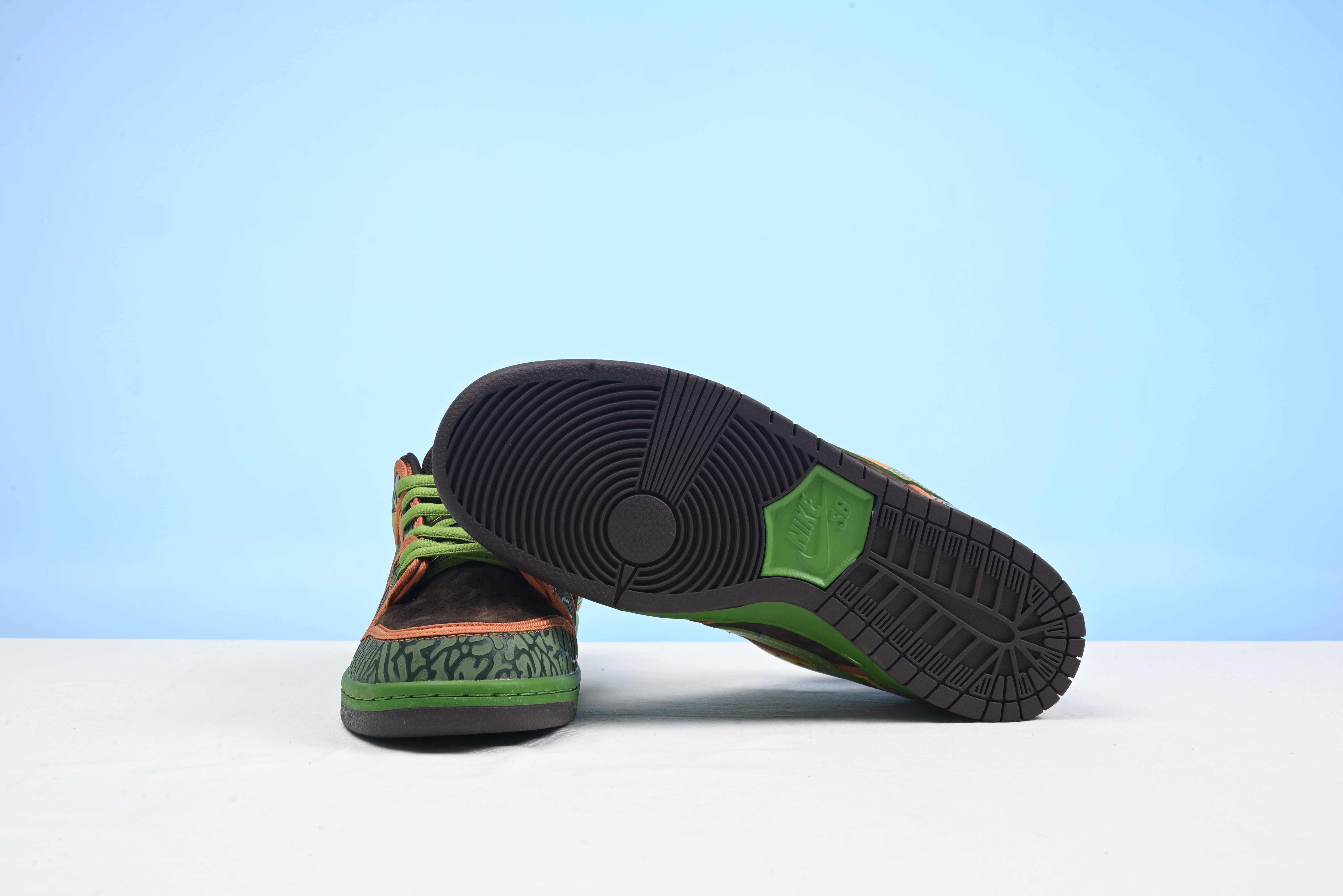 Nike SB Dunk Low De La Soul 789841-332