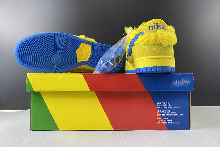 Nike SB Dunk Low Grateful Dead Bears Opti Yellow CJ5378-700