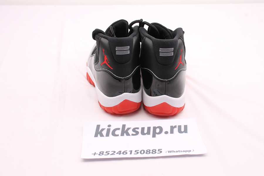 Air Jordan 11 Retro Playoffs Bred (2019) 378037-061
