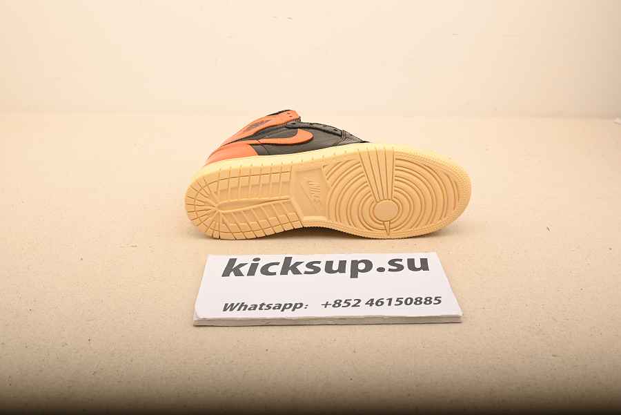Air Jordan 1 Retro High Shattered Backboard 3.0 555088-028